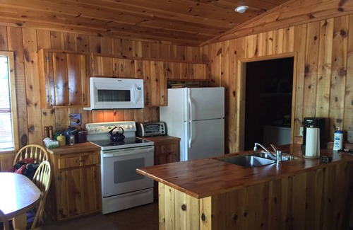 Pinetop Cabin | White Mountain 2 bed/2 bath retreat