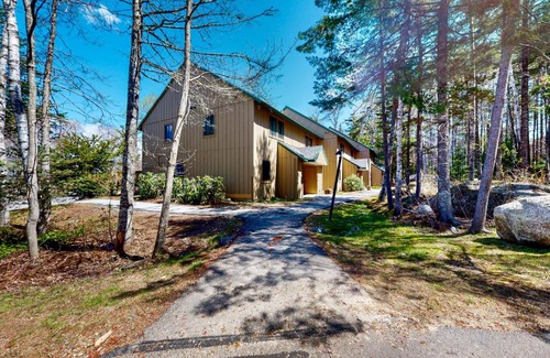 Waterville Valley Apartment | White Mountains Waterville Retreat