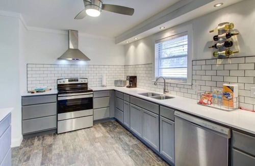 Brent House | White Oak Minutes To Beach & Pensacola NAS