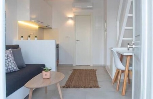 Messaria Apartment | White Orchid Suites | 4 | Private Hot Tub