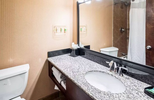 Frisco Hotel | White Peak Hotel