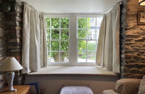 Port Isaac Cottage | White Pebble Cottage, popular village - Port Isaac