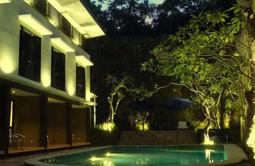 Siligita House | White Rock Lodge
