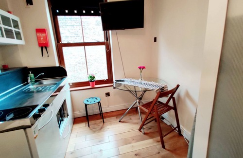 Spitalfields Apartment | White's Row Resident