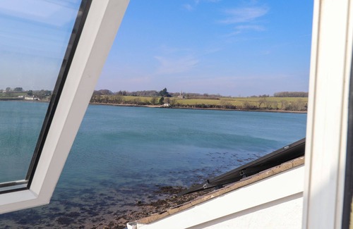 Y Felinheli Cottage | White Sails