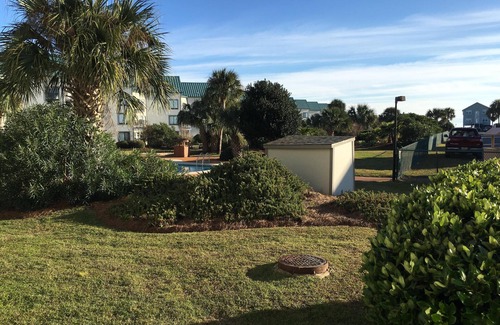 Fort Morgan Condo | White Sand Beach! Indoor Pool! Discount for stays of 7 nights or more