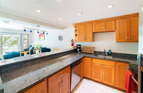 Seven Mile Beach House | White Sands, 3 Bed 7 Mile Beach