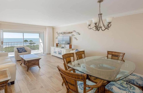 Sanibel Condo | White Sands #32 Beautiful beachfront condo, 2 bedroom 2 bath with cabana Sleeps 6