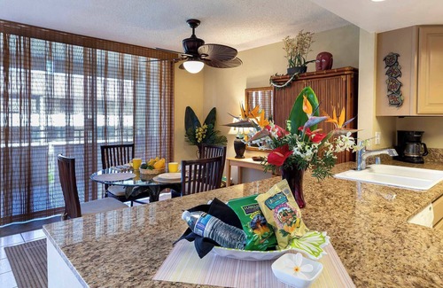Kahaluu Bay Condo | White Sands Village #222 – Steps from the Beach