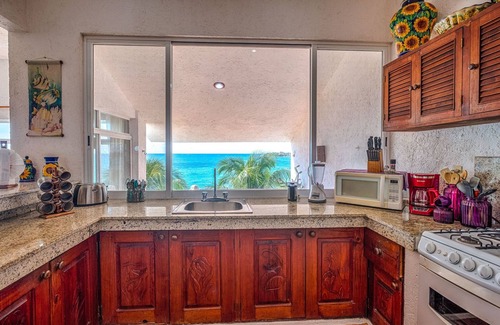 Akumal Condo | White sandy beach, beautiful views and 2 swimming pools to chose from!