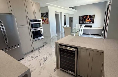 Whitehouse Villa | White Sky Beach Villas