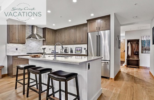 Canmore Apartment | White Spruce Lodge by Spring Creek Vacations