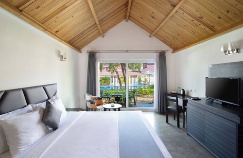 Morjim Hotel | White woods Resort & Spa