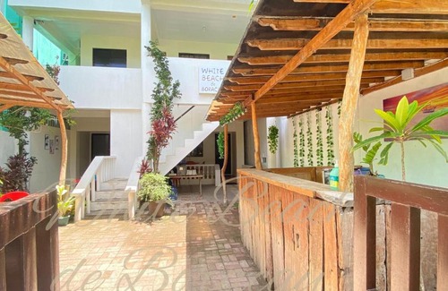 Boracay Island Hotel | WHITEBEACH DE BORACAY STATION 1 (EXTENSION)