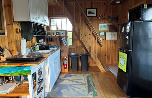 Block Island Cottage | Whitegate Cottage will not be renting in 2025. Thank you to our past guests.