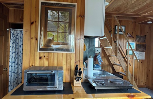 Block Island Cottage | Whitegate Cottage will not be renting in 2025. Thank you to our past guests.