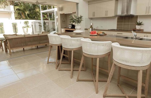 Yaroomba House | Whitehaven ~ 100m to Beach + Private Pool