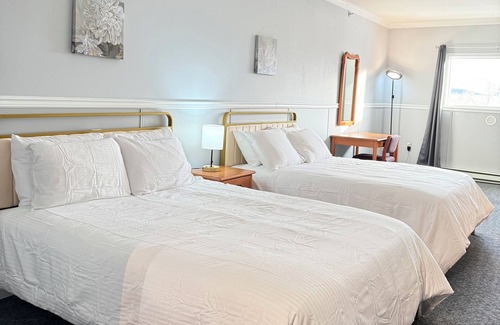 Whitehorse Hotel | Whitehore Downtown-Ski/hot spring/Northern Light Lon-term stay
