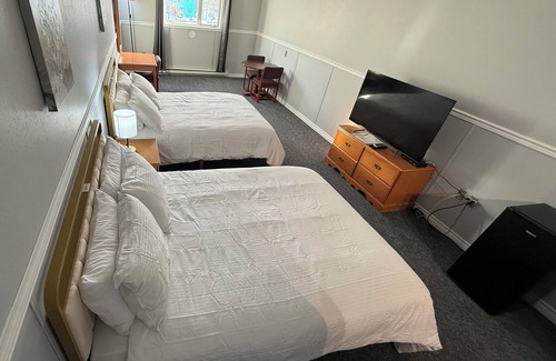 Whitehorse Hotel | Whitehore Downtown-Ski/hot spring/Northern Light Lon-term stay