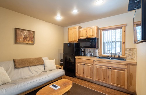 Indian River House | Whitetail Lodge Summa