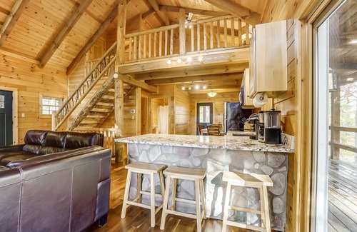 Rockbridge Cabin | Whitetail Pines Cabin Hocking Hills