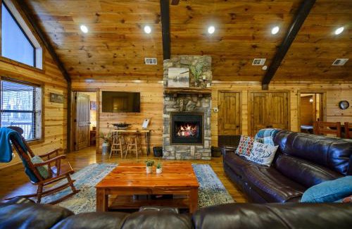 Broken Bow House | Whitetail Retreat Cabin for 13