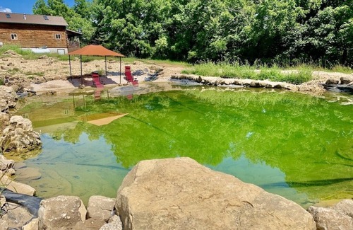 Waterville Cabin | Whitetail Ridge Log Cabin w/Hot Tub Jacuzzi
