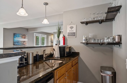 Front Royal Ski Chalet | Whitetail Summit - Shenandoah/hot tub/wineries