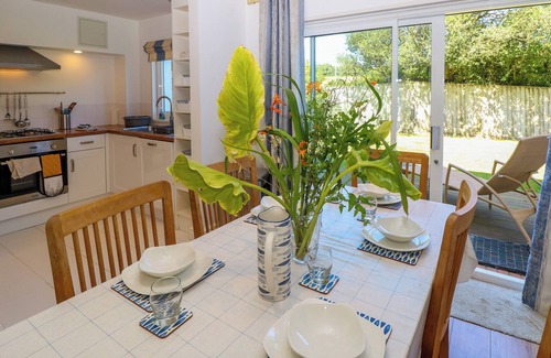 Yarmouth Cottage | Whitfield P10