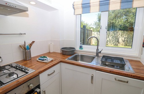 Yarmouth Cottage | Whitfield P10