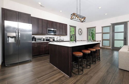 Chalet Village North Cabin | Whitney's Way - Private Pool, Firepit, Modern Interior, Hot Tub, Mountain View