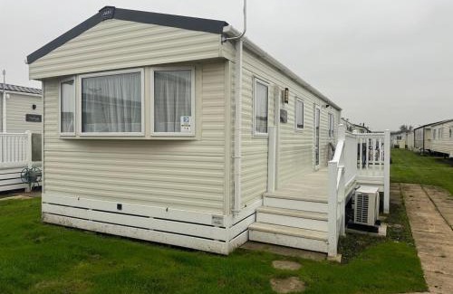 Seasalter House | Whitstable Arizona - 2 Bedroom Sleeps 6
