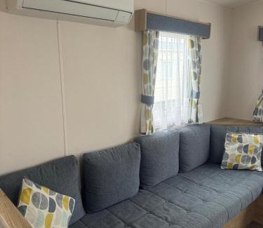 Seasalter House | Whitstable Arizona - 2 Bedroom Sleeps 6