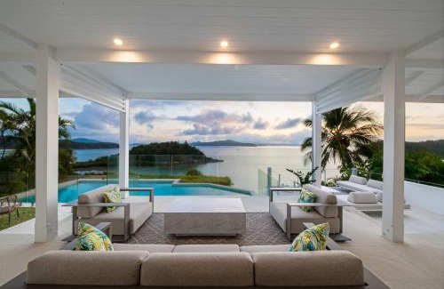 Shute Harbour House | Whitsundays Bliss Luxury Whitsunday Ocean View Retreat