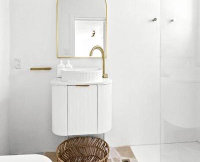 Eimeo House | WhitsunStays - The Cyclades