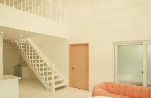 Eulwang-ri House | Whity pension