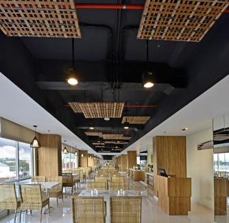 Klojen Hotel | Whiz Prime Hotel Basuki Rahmat Malang