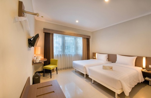 Tanjungsari Hotel | Whiz Prime Hotel Darmo Harapan Surabaya