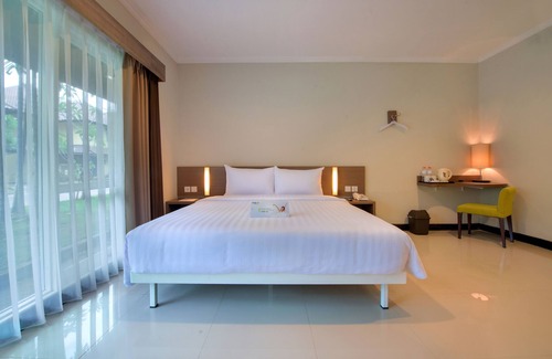 Tanjungsari Hotel | Whiz Prime Hotel Darmo Harapan Surabaya