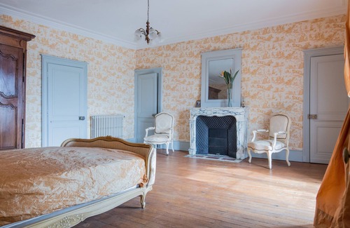 Blet House | Whole castle for rent - true caste life experience