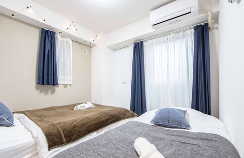 Shinsekai Apartment | Whole Floor / 3 Rooms / new Building Near Namba
