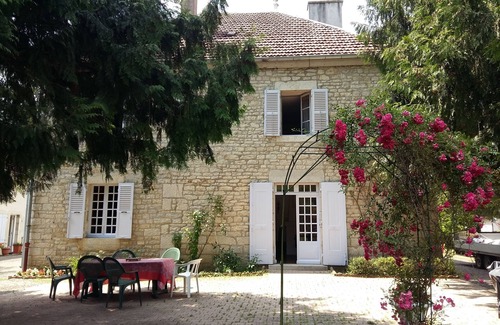 La Chapelle-sur-Furieuse House | Whole house sleeps 10