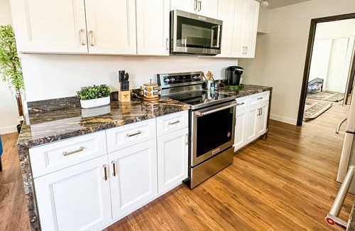 Garfield House | Whole Home 1/1 VIlla