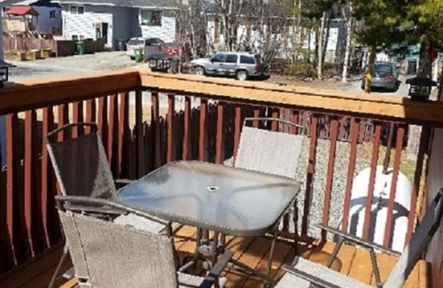 Whitehorse House | Whole home - 5 rooms/7 beds
