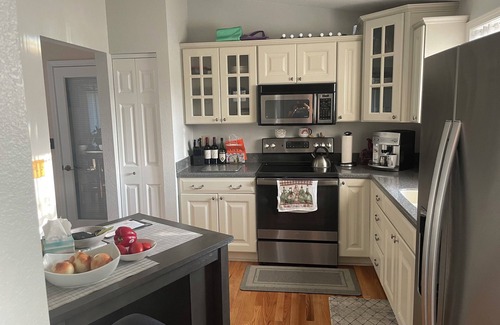 Midland House | Whole House 3-bedroom house in Tacoma with WiFi access