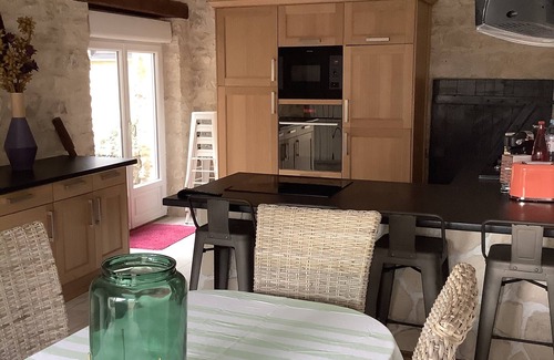 Juziers House | Whole house 4 * of 240 m2 near Paris, balneo, equipped garden, wifi