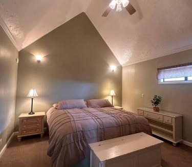 Julian Ski Chalet | Whole House at Eaglenest Inn with Pool & SPA
