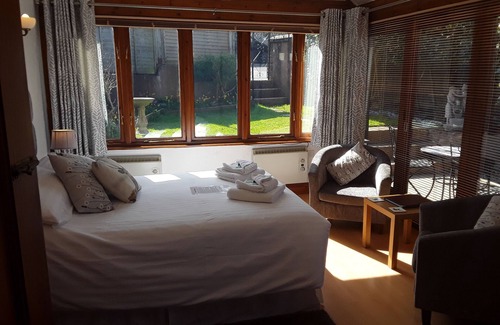 Porlock Bed & Breakfast | Whortleberry Studio B&B
