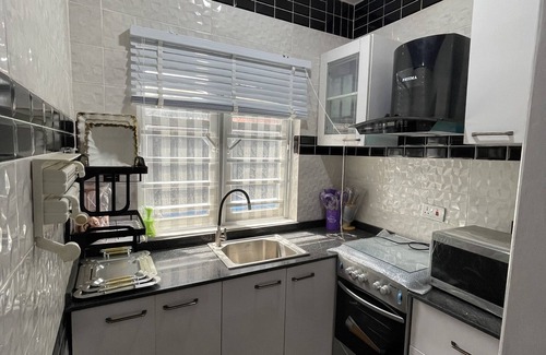 Sagamu Apartment | Why have little when you can have it all?!