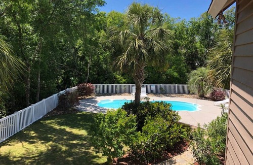 Emerald Isle House | Why Knot Getaway. Emerald Isle Oasis